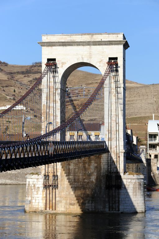 Pont routier, actuellement passerelle Marc Seguin