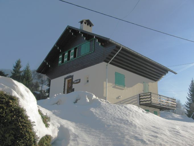 Maison, dite chalet l'Oustalet