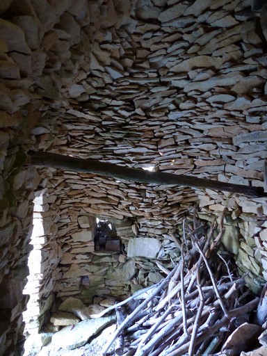 Vue de volume d'une cabane, quartier du Col des Sires.