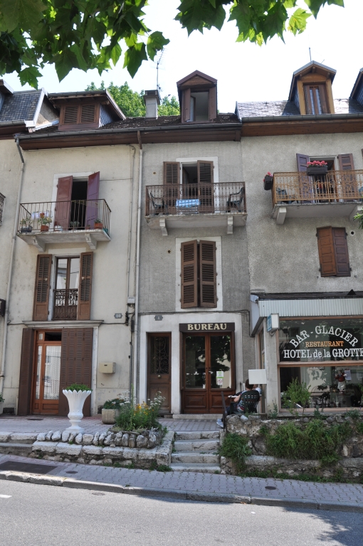 Maison, actuellement hôtel de voyageurs, annexe de l'hôtel de la Grotte