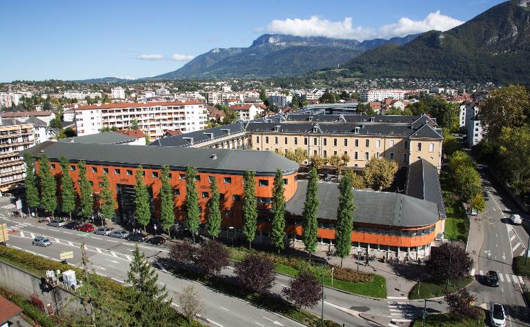 Lycée de garçons, actuellement Lycée Claude-Louis-Berthollet