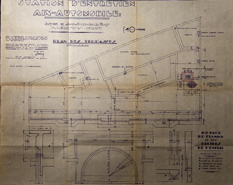 Garage de réparation automobile, actuellement usine de taille de matériaux de construction dite Marbrerie Tona