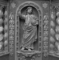 Ensemble de 3 statuettes (ensemble du maître-autel, crédences, gradins d'autel, tabernacle à ailes et dais d'exposition)