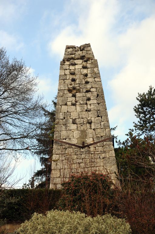 Bac, et bac à traille de Valence ou bac à traille des Granges (disparu) ; pile (vestiges)