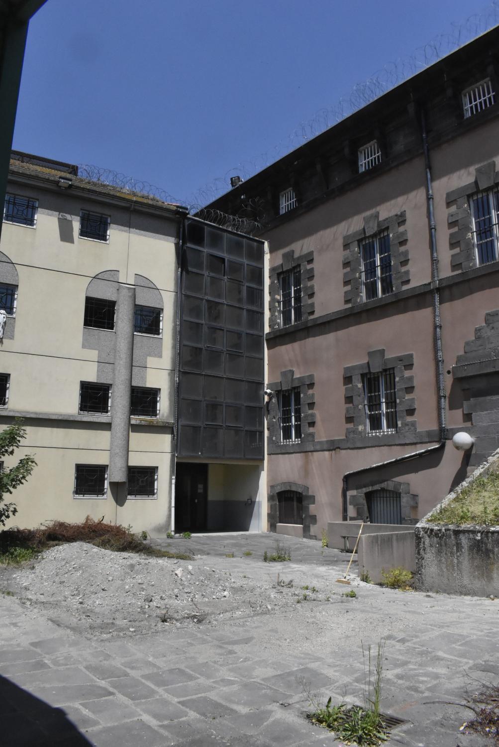 Couvent de cordeliers, puis prison, actuellement désaffecté