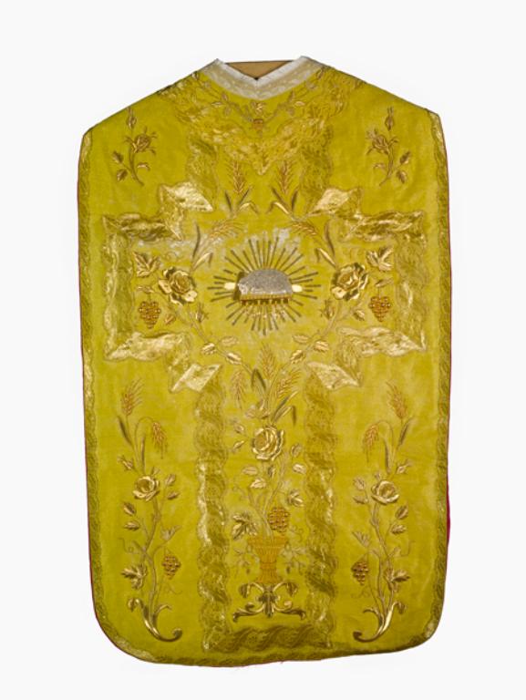 chasuble : ornement doré n°1