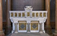 Autel (maître-autel), tabernacle