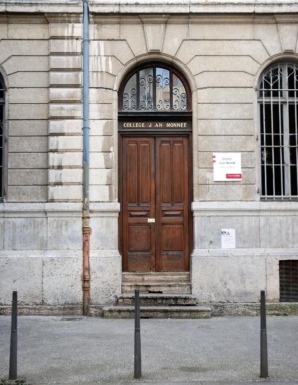 Lycée Ampère, annexe Perrache, actuellement collège Jean-Monnet, annexe Catelin