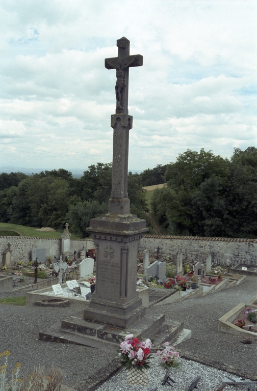 Les croix monumentales du canton de Boën et de la commune de Sail-sous-Couzan