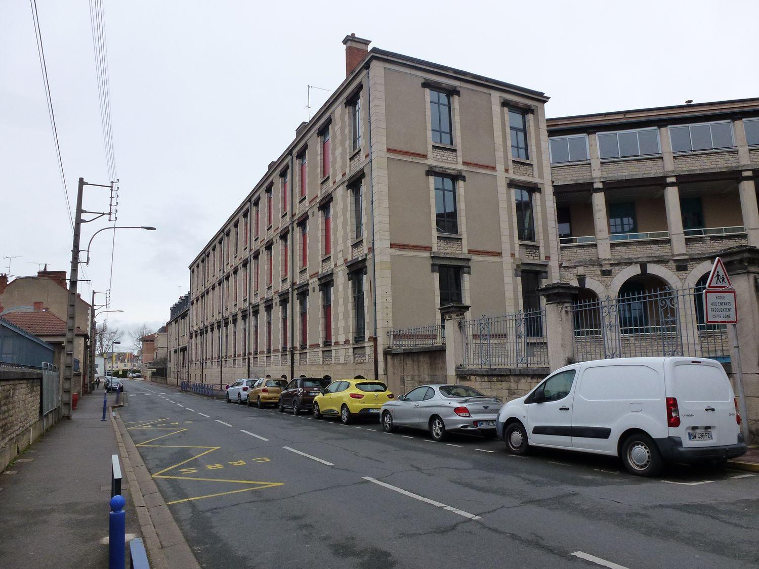 Lycée de garçons, actuellement collège Jules-Ferry de Montluçon