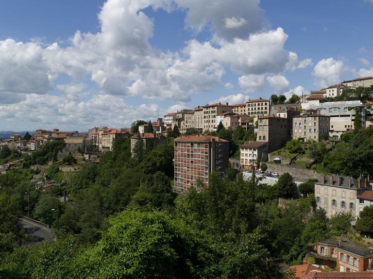 Avenue Pierre-Guérin et avenue Joseph-Claussat