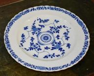 Ensemble de vaisselle d'un service de table en faïence anglaise