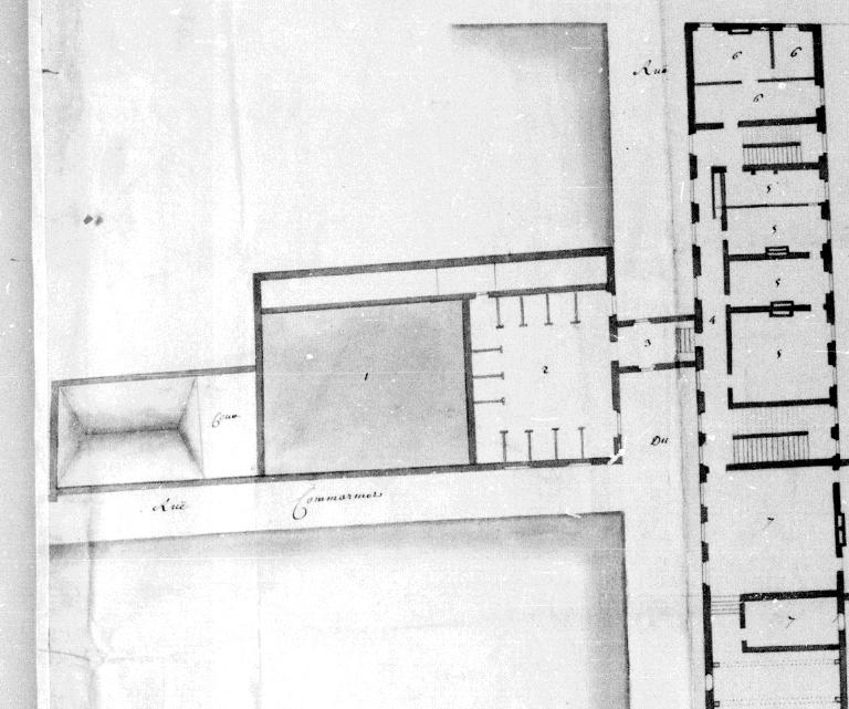 Théâtre du collège de la Trinité, actuellement immeuble à logements et restaurant