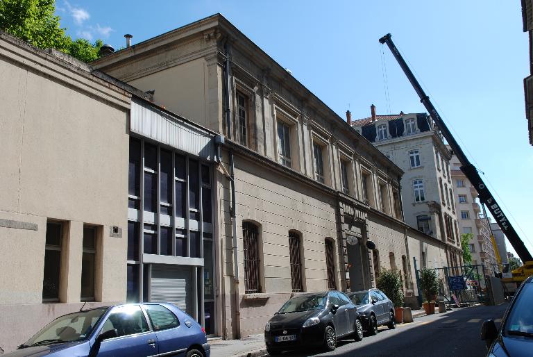 Ancien externat du lycée de la Trinité, aujourd'hui mairie du 6ème arrondissement