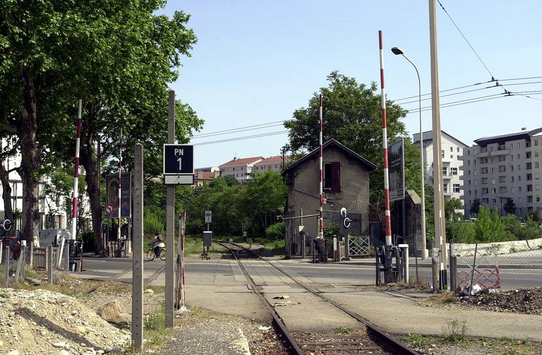 Maison de garde-barrière