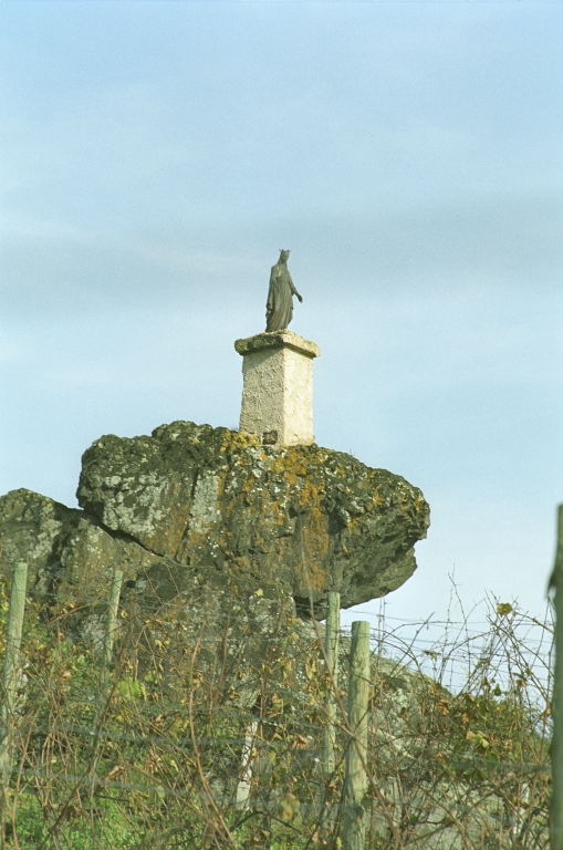 Les statues de la Vierge, dites Madones, du canton de Boën et de la commune de Sail-sous-Couzan