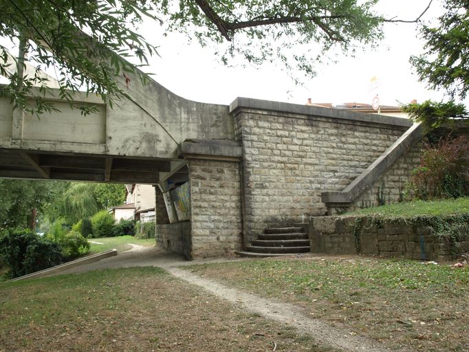 Pont routier de Loyettes