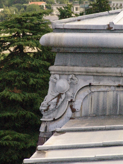 Hôtel de voyageurs, Hôtel Excelsior, actuellement immeuble, dit Résidence Beauregard