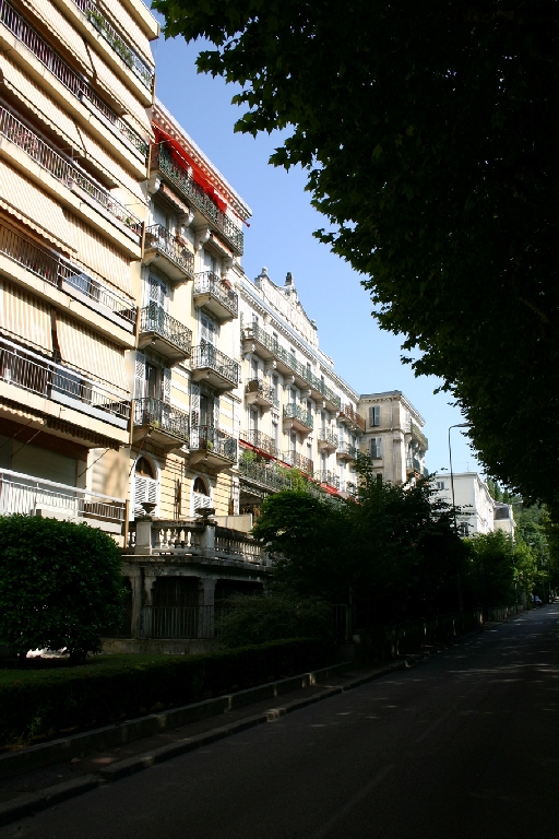 Hôtel de voyageurs, hôtel Beau-Site, actuellement immeuble