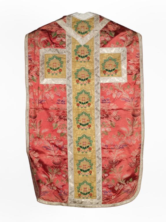 chasuble : ornement rouge