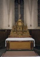 Ensemble du maître-autel, gradins d'autel, tabernacle à ailes et dais d'exposition