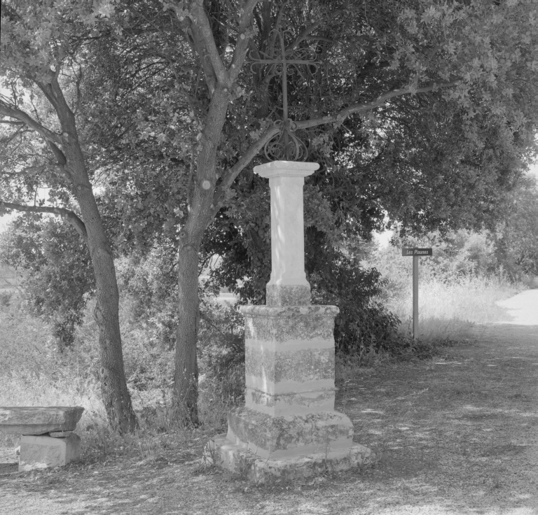 Les croix monumentales de la commune de Chamaret