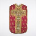 Ornement rouge (n°2) : chasuble, étole, manipule, voile de calice