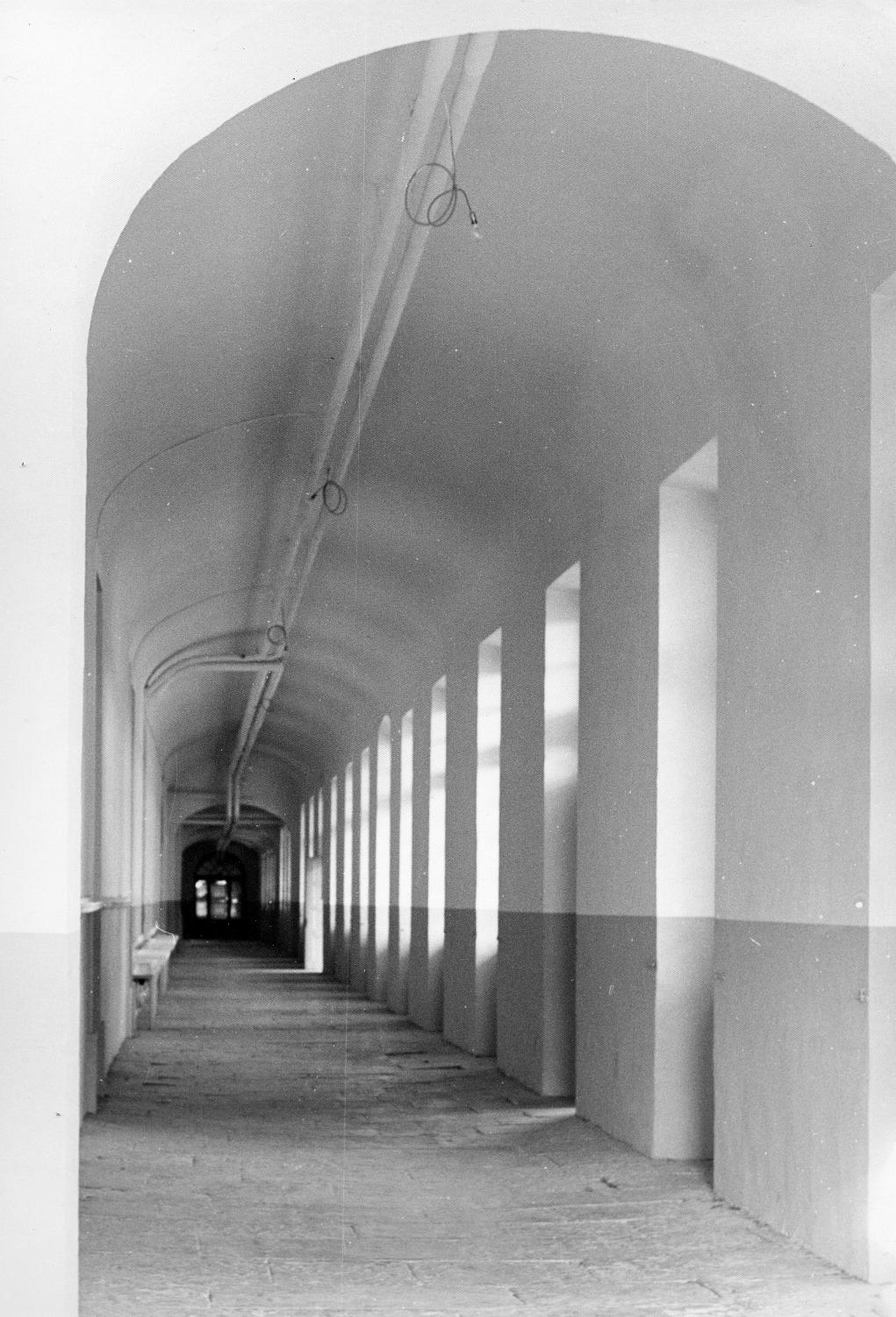 Collège royal puis collège de jésuites dit collège de Tournon, puis école royale militaire, école centrale, collège communal, collège royal, lycée impérial, lycée de garçons, actuellement lycée Gabriel-Faure