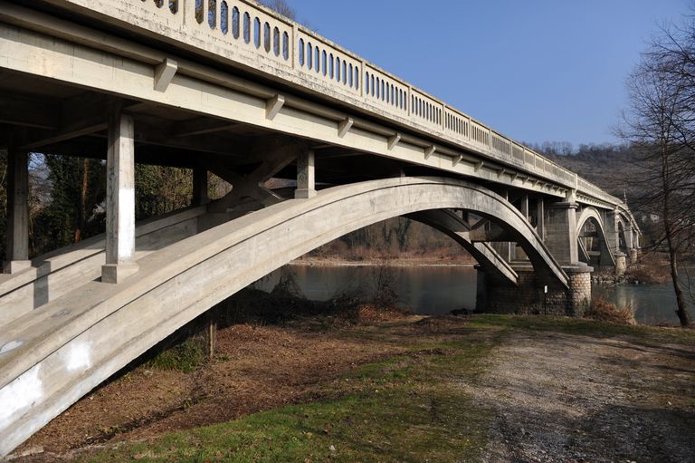 Pont routier de Lucey