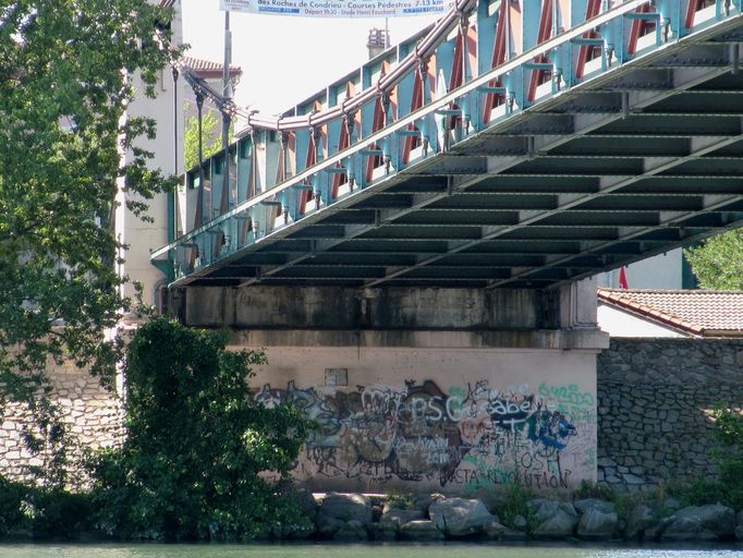 Pont routier de Condrieu