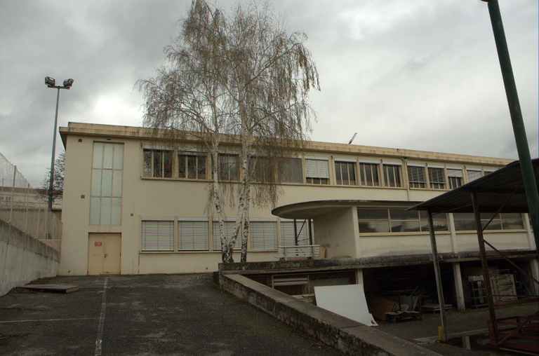 Usine de chaussures dite Chaussures Charles Jourdan France