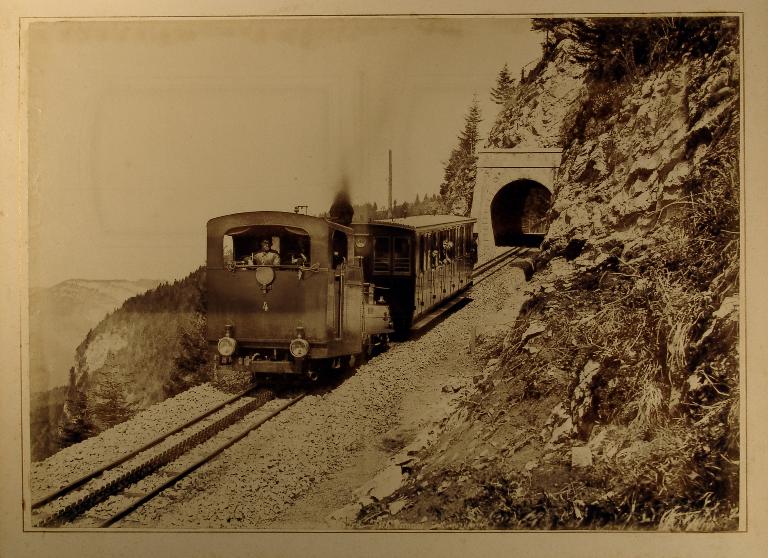 Funiculaire dit chemin de fer à crémaillère du Revard