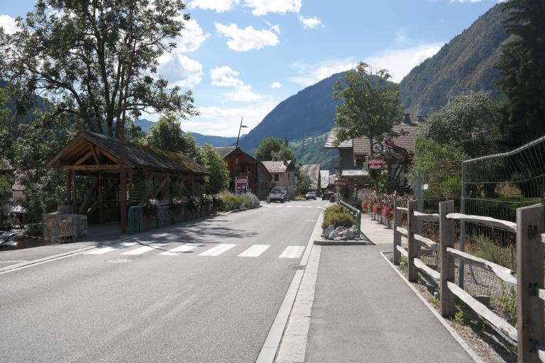 Pont du Nant de la Ville avec passerelle couverte dite "Passage du poyé de la Ville"