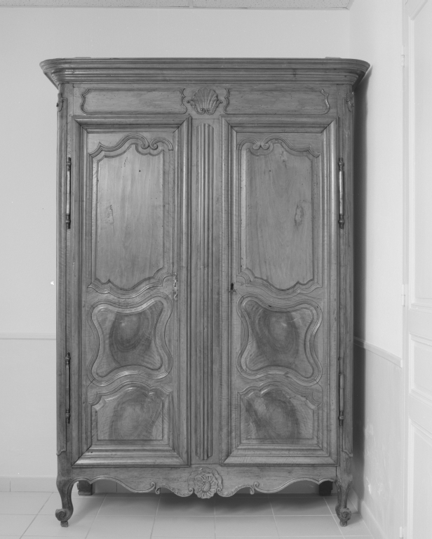 Armoire