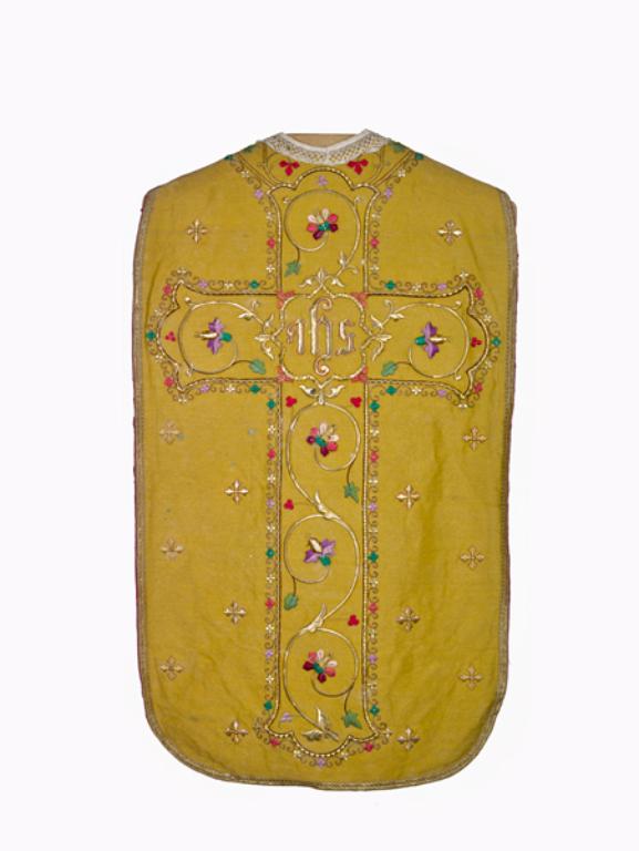 chasuble, étole, manipule, voile de calice, pale : ornement doré n°1