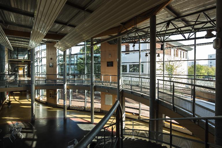 Lycée d'enseignement général et technologique Robert-Doisneau