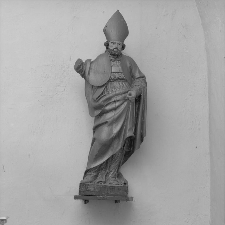 Ensemble de 2 statues : saints évêques (saint Galmier ?)