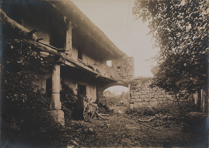 Manoir actuellement maison