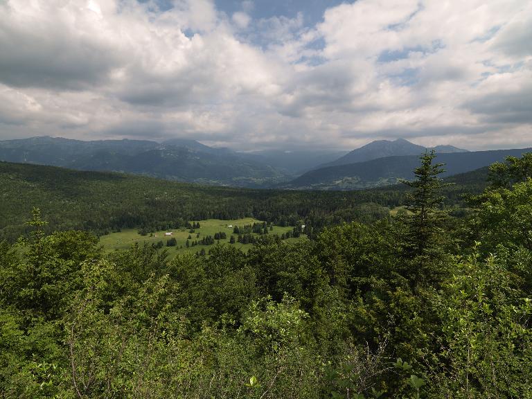 Les alpages de la montagne de Bange (Arith)