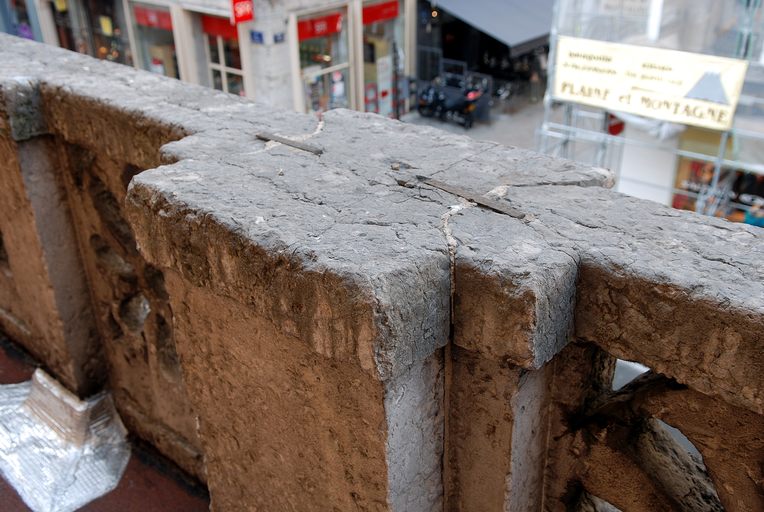 Halle aux grains ou loges de la grenette ou Grenette