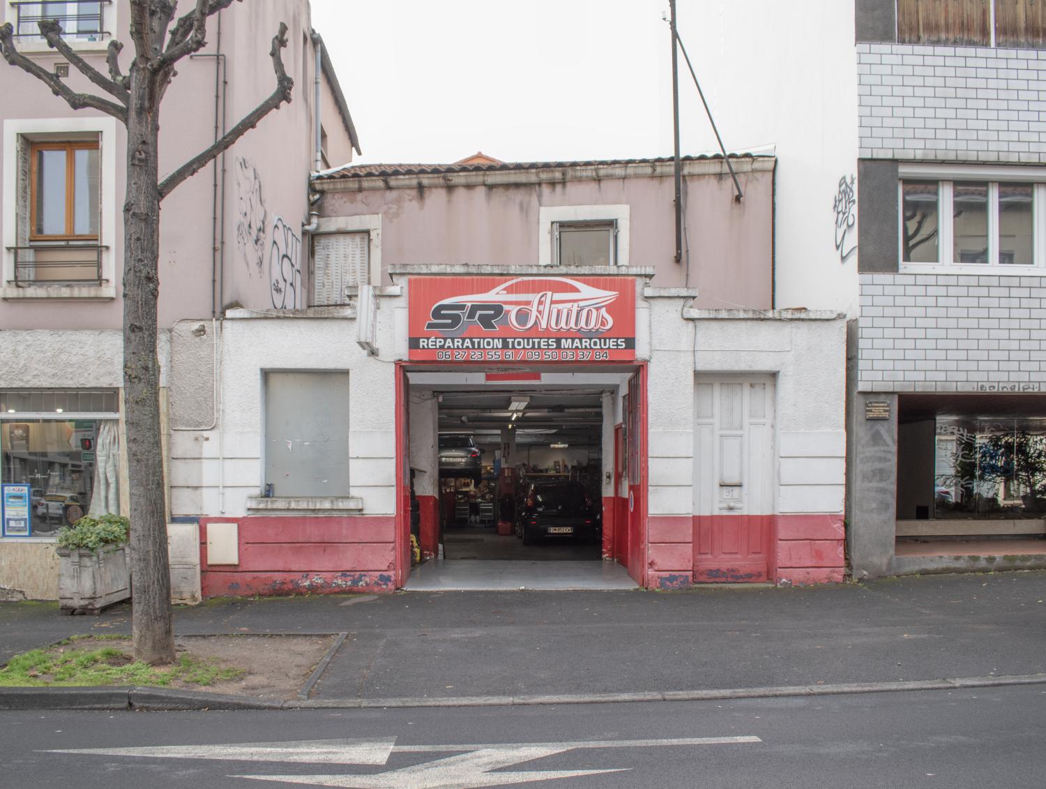 Garage de réparation automobile