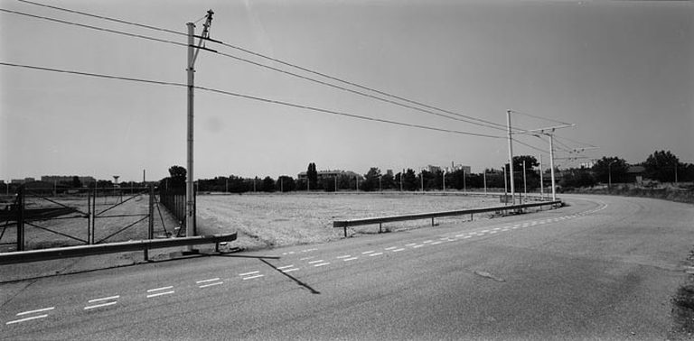 Usine de construction automobile dite Marius Berliet-Vénissieux puis Renault Véhicules Industriels actuellement Renault Trucks et Fonderie de Vénissieux