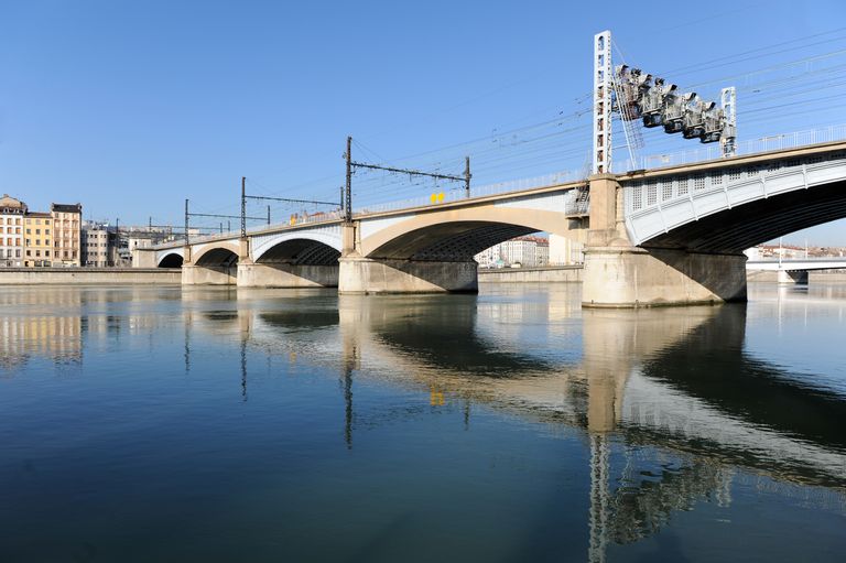 Viaduc ferroviaire de Perrache, ou viaduc ferroviaire de la Méditerranée