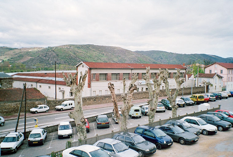 Tissage Baboin puis usine de céramique NOVOCERAM actuellement espace désaffecté