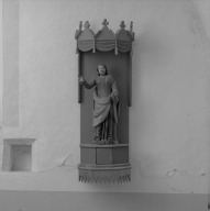 Statue : saint non identifié