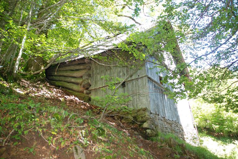 Grange, cabane