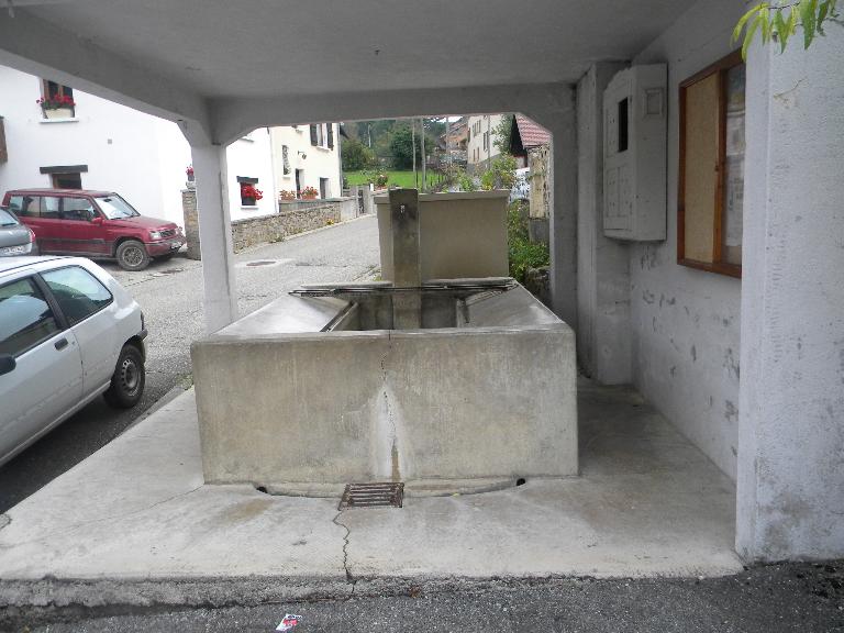 Lavoir couvert