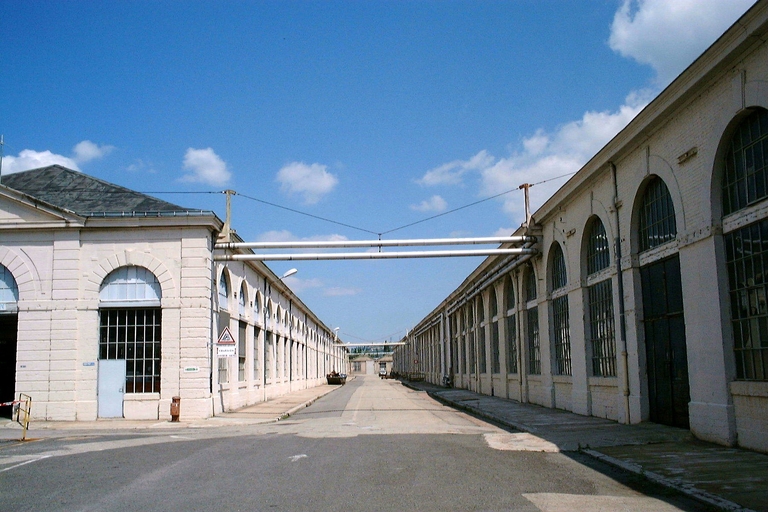 Usine d'armes dite manufacture Royale d'armes de Saint-Etienne puis GIAT Industrie actuellement cité du Design