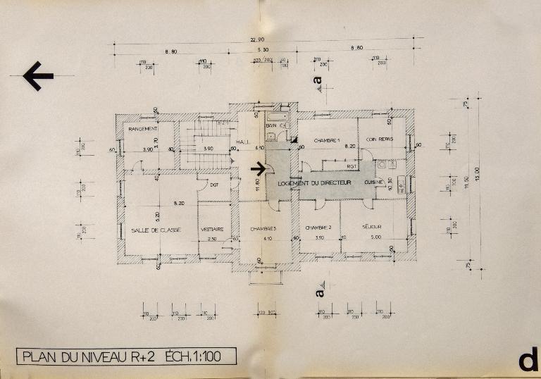 Ecole secondaire, dite Ecole supérieure de garçons Bernascon, puis lycée, dit Lycée Bernascon, actuellement siège d'association, dit Maison des Associations