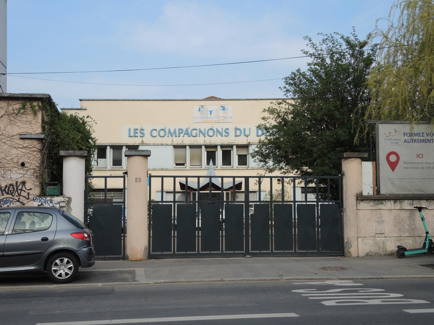 Usine actuellement Compagnons du Devoir section maçonnerie